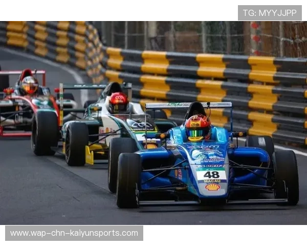 第72届澳门格兰披治大赛车开幕 塔石车展吸引车迷,澳门格兰披治赛车观赛酒店 第72届澳门格兰披治大赛车开幕 塔石车展吸引车迷,澳门格兰披治赛车观赛酒店